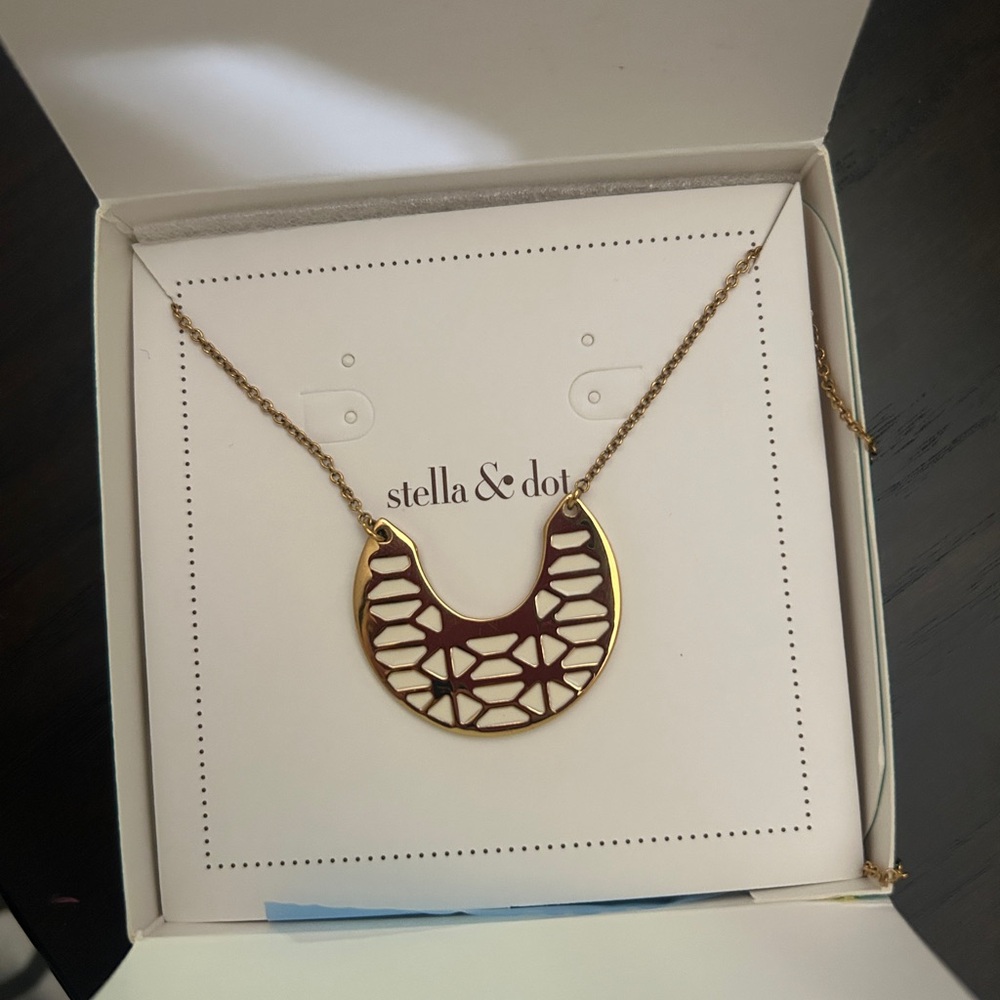 Stella & Dot Breezeblock Enamel Necklace